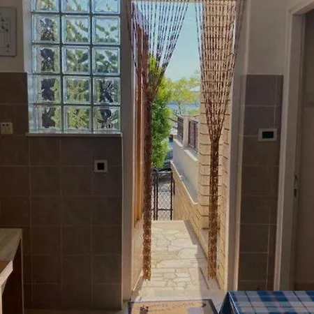 Idea - With Sea View Appartement Jadranovo